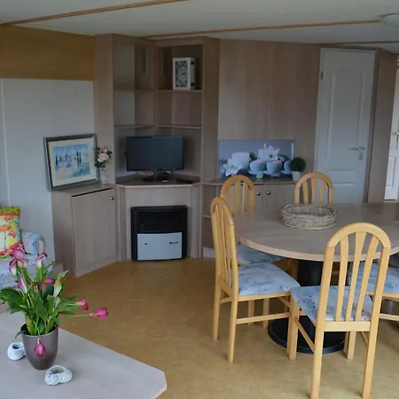 Holiday Chalet 1 Chalet Hippolytushoef